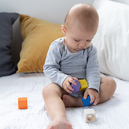 PlanToys Sinnesblöcke aus Holz - Heldenspielzeug