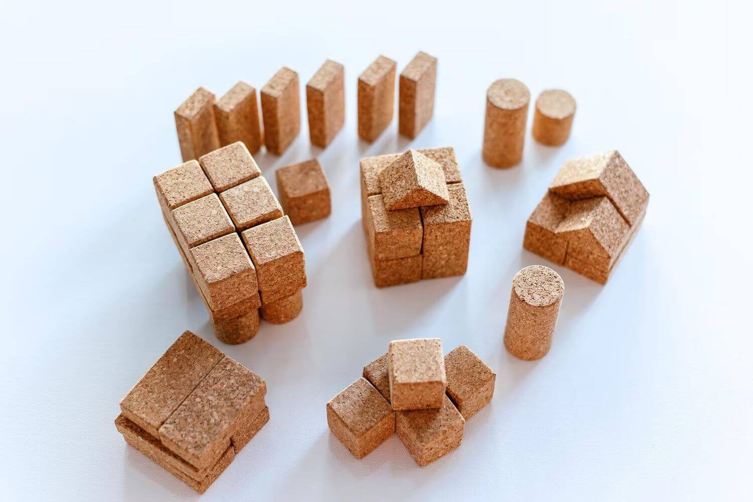 Korkino Bauklötze aus Kork – 44-teiliges nachhaltiges Bauset