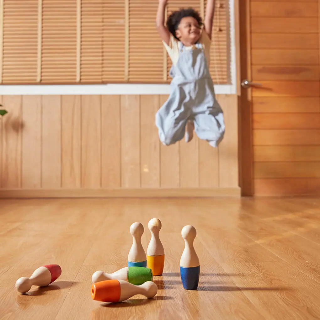 PlanToys Kinder Bowling Set aus Holz - Heldenspielzeug