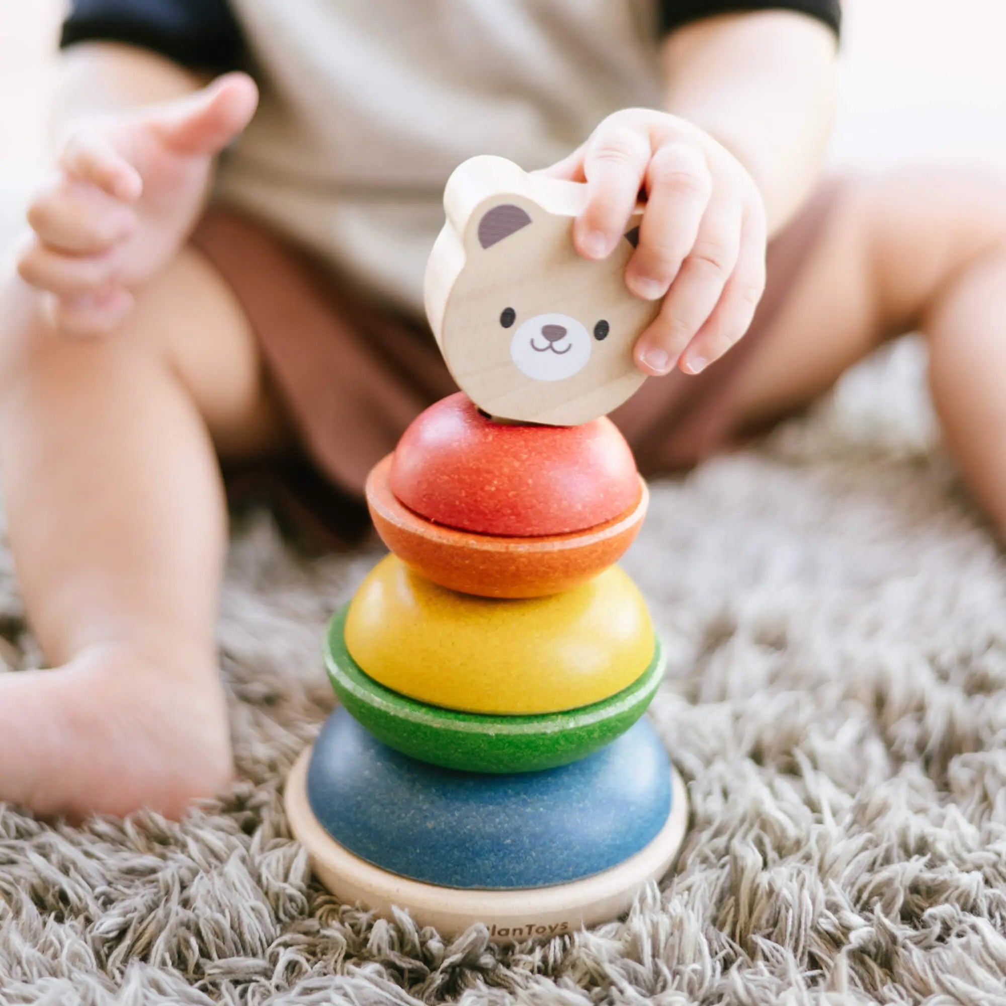 PlanToys Stapelspielzeug Stapelturm aus Holz Bär - Heldenspielzeug