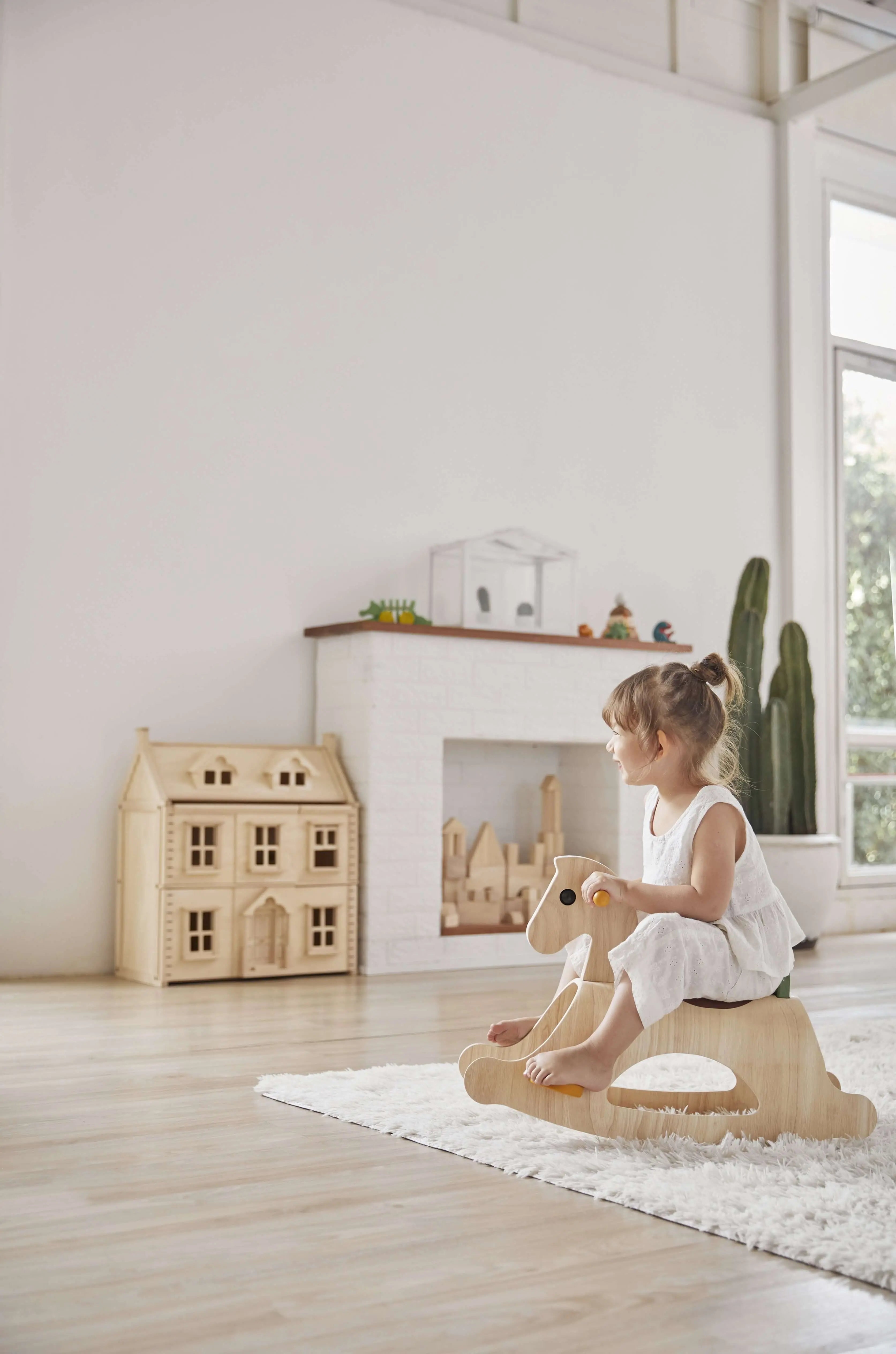 PlanToys Schaukelpferd Modern Rustic - Heldenspielzeug