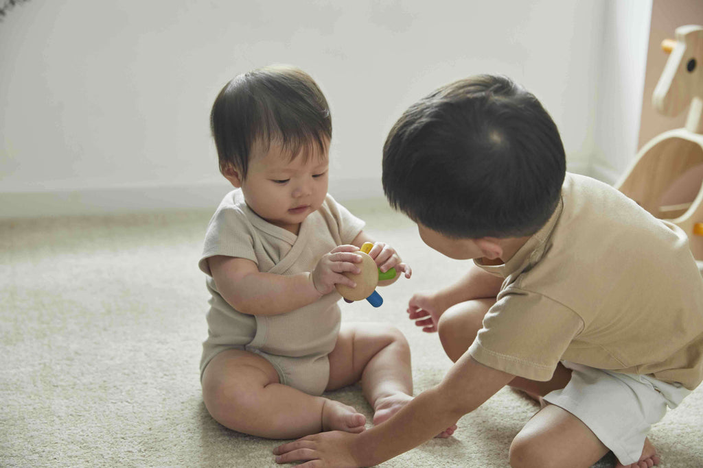 PlanToys Greifling Krake Holz - Heldenspielzeug