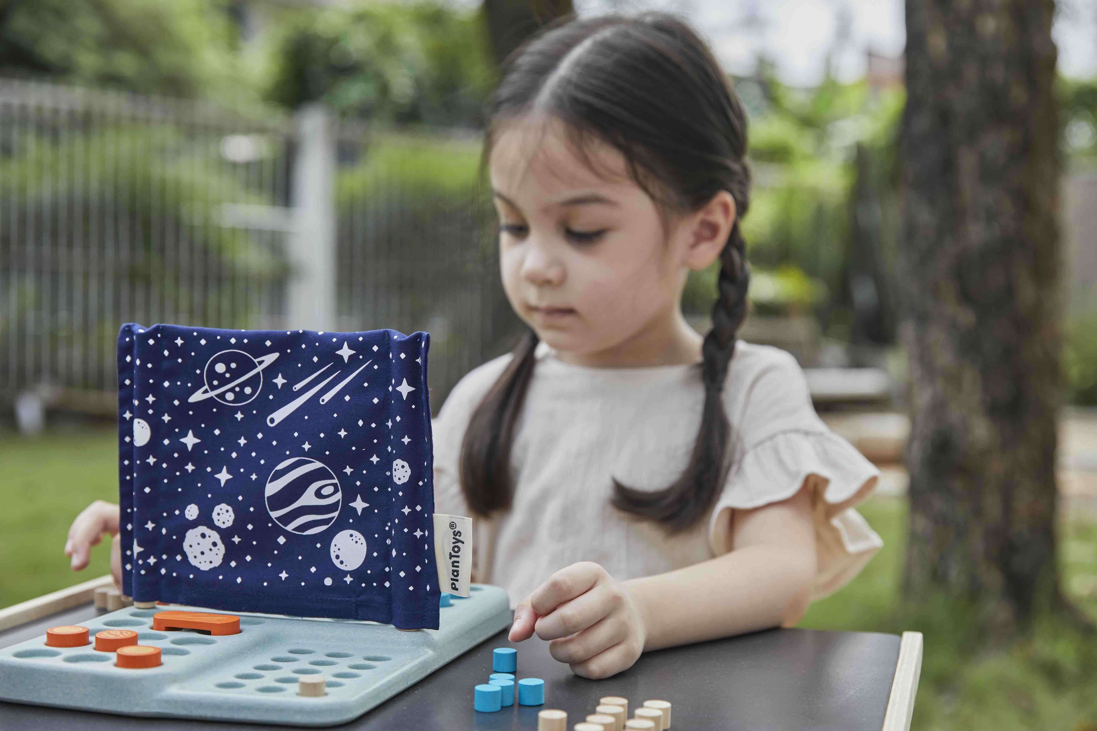PlanToys Planetenraten Spiel - Heldenspielzeug