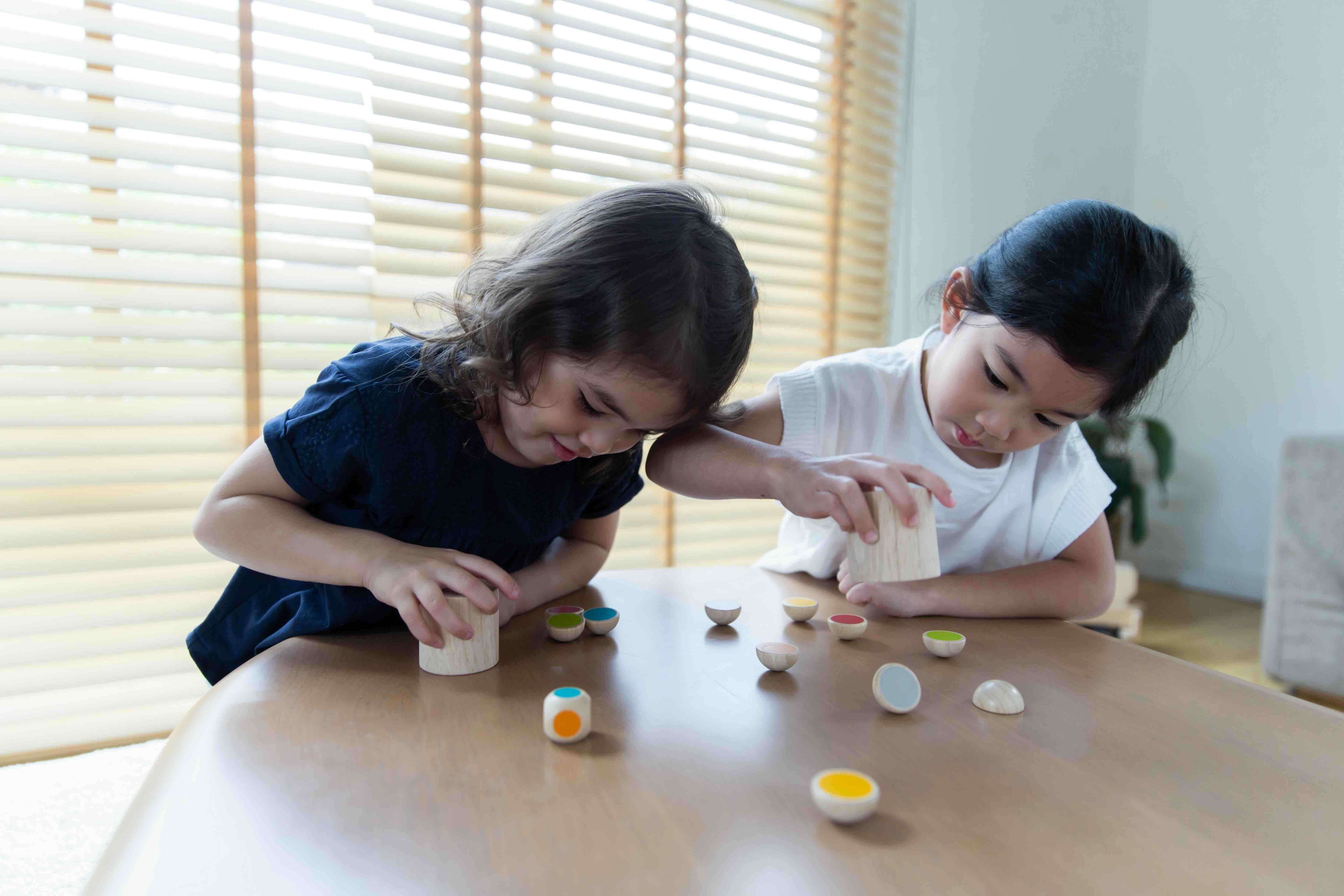 PlanToys Shake n Flip - Heldenspielzeug