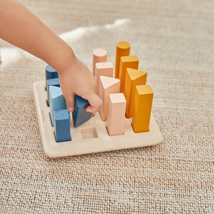 PlanToys Lernspiel Geometrie Stifte Orchard