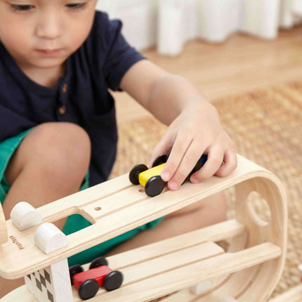 PlanToys Holz Autorennbahn Rampenrenner
