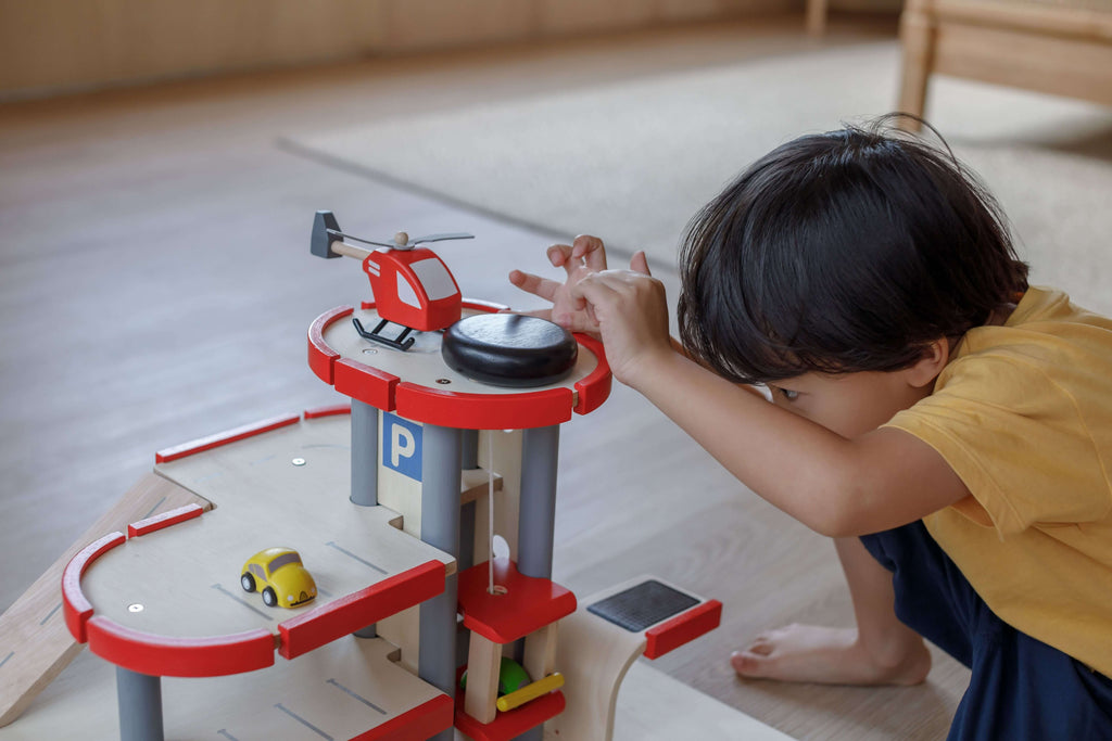 PlanToys Holz Hubschrauber - Heldenspielzeug