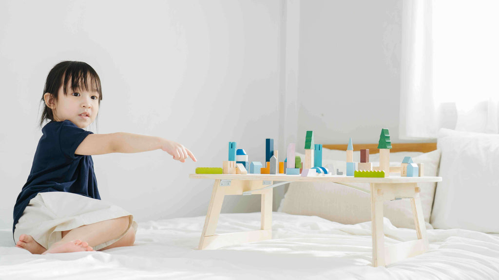 PlanToys Spielklötze Holzbausteine Großstadt - Heldenspielzeug