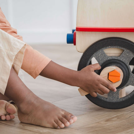 PlanToys Automechaniker Kinderrollenspiel