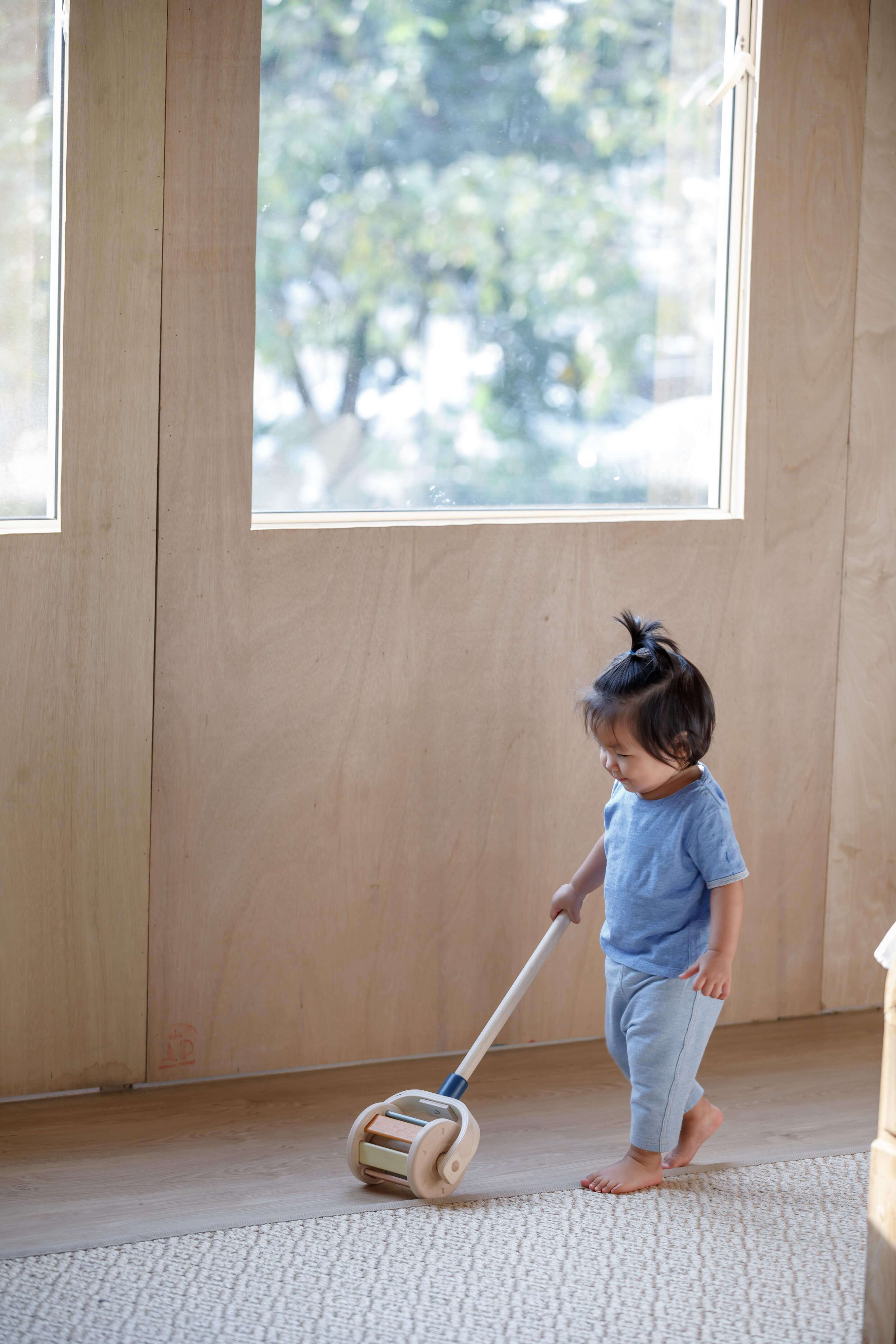 PlanToys Schiebestab mit Holz Klangkugeln - Heldenspielzeug