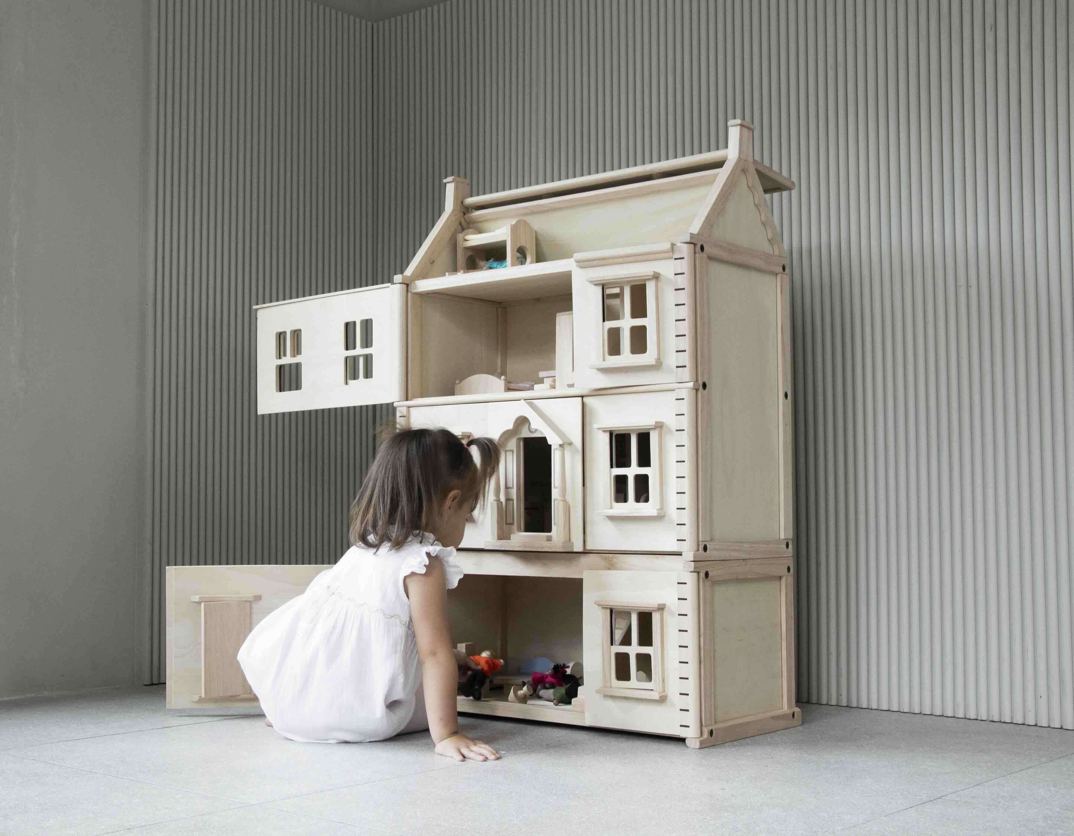 PlanToys Viktorianisches Puppenhaus - Heldenspielzeug