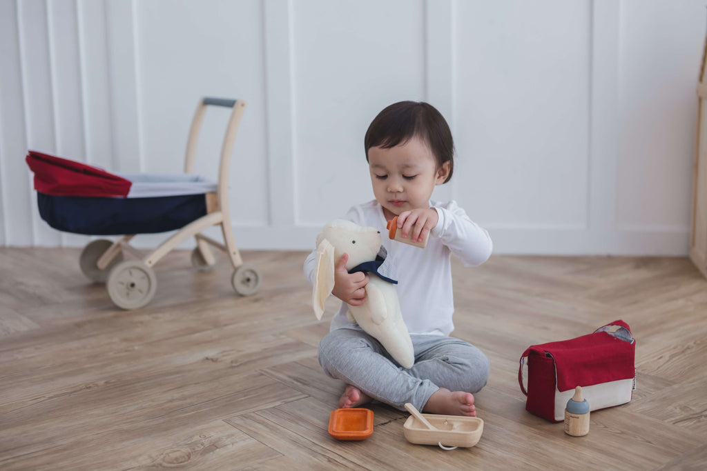 PlanToys Fütterset für Puppen - Heldenspielzeug