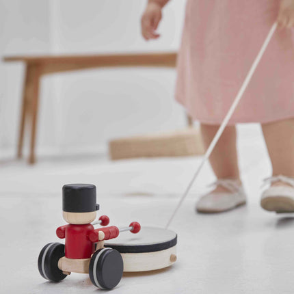 PlanToys Nachzieh-Trommler