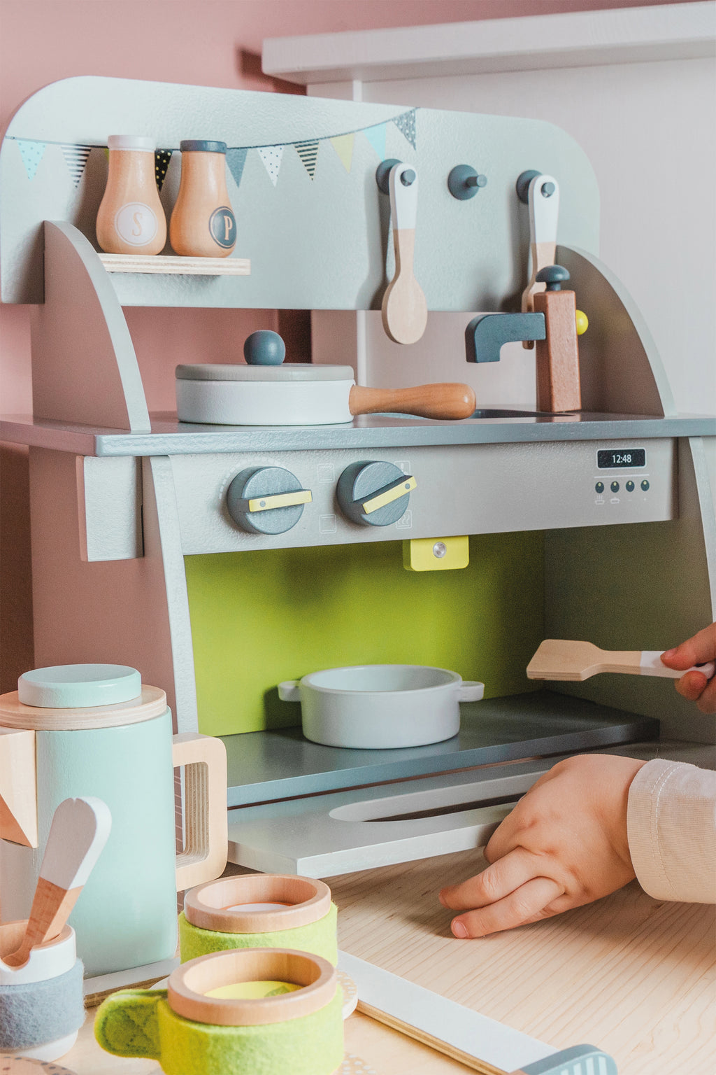 Small Foot Mini Kinderküche kompakt - Heldenspielzeug