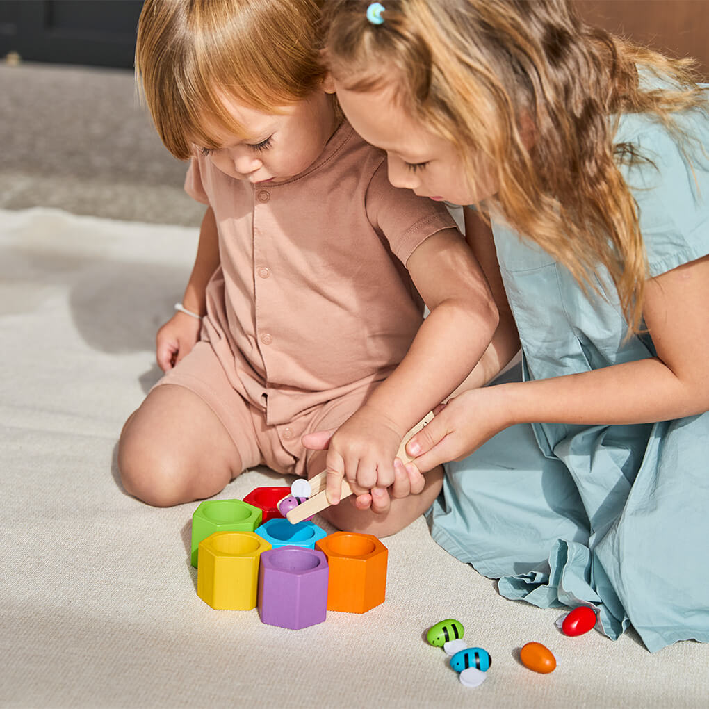PlanToys Bienenwaben Geschicklichkeitsspiel - Heldenspielzeug