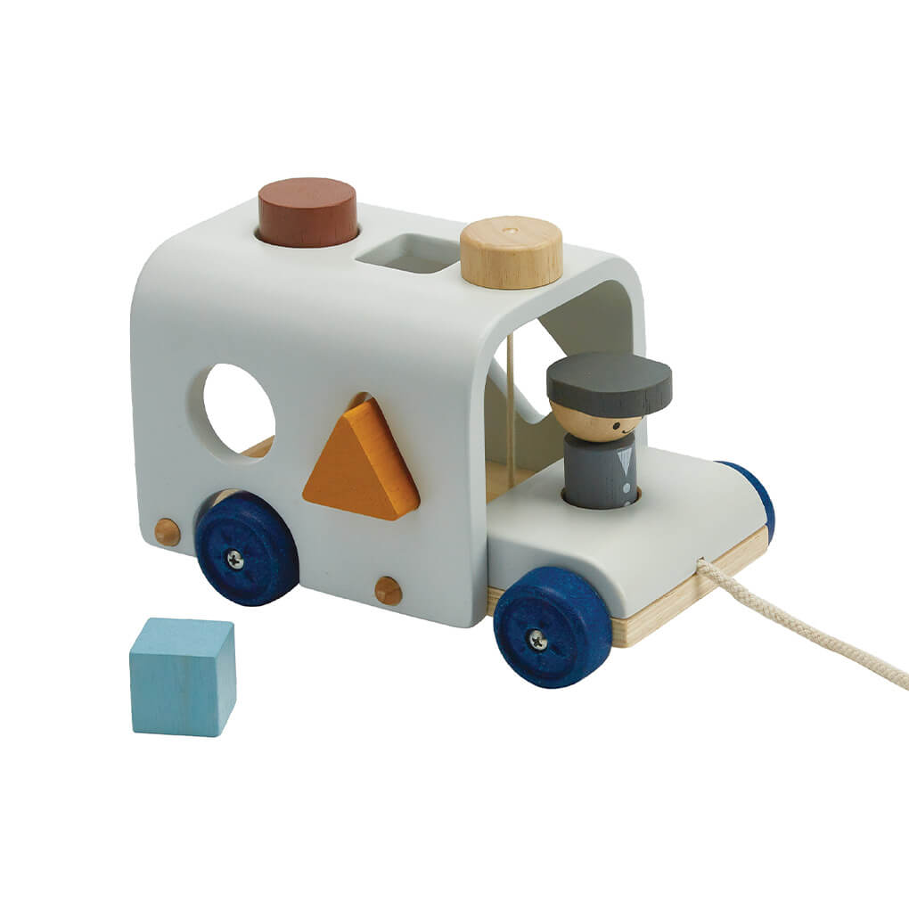 PlanToys Zieh- & Sortierspiel Bus
