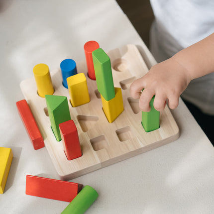 PlanToys Lernspiel Geometrie Stifte