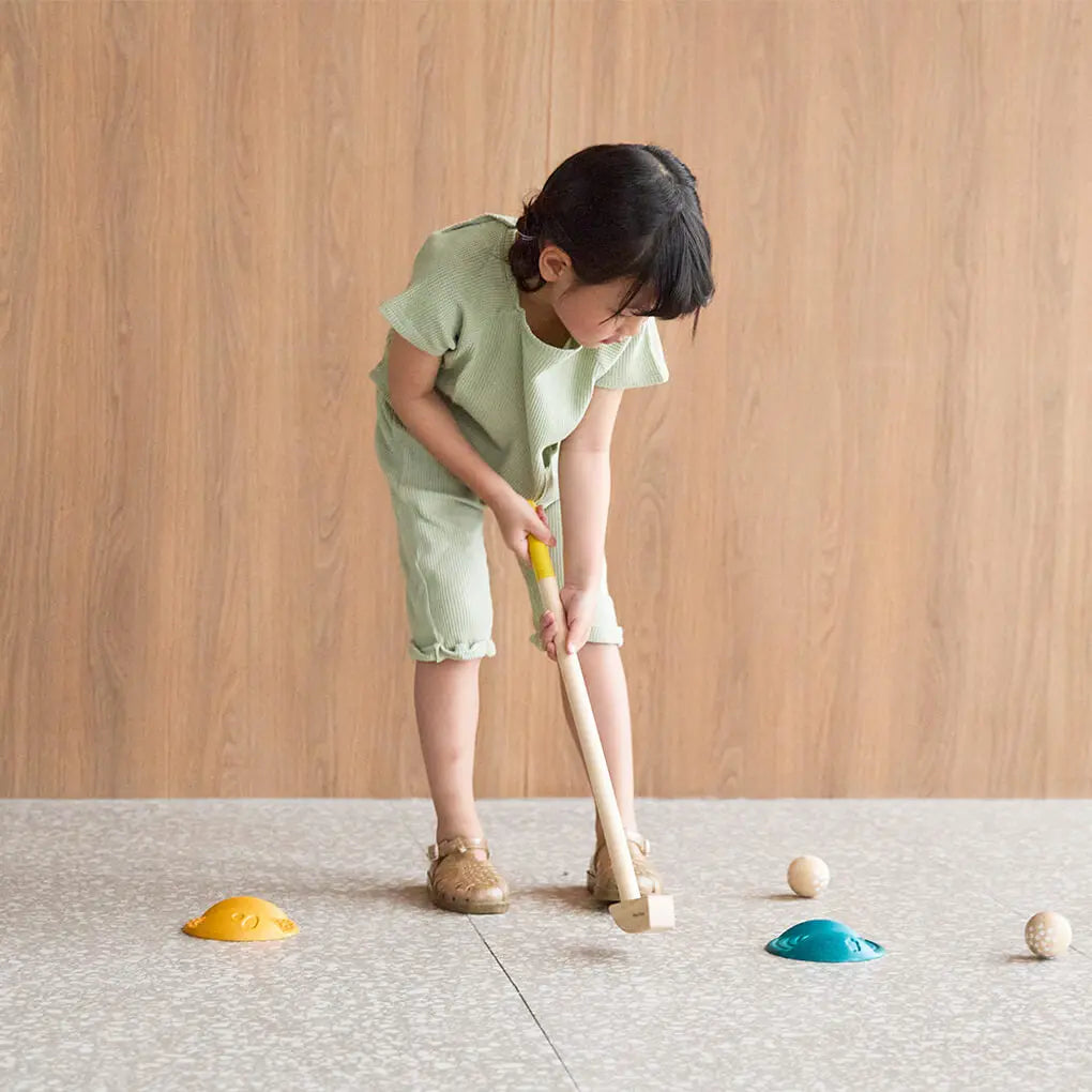 PlanToys Mini Golf Set In- & Outdoor - Heldenspielzeug