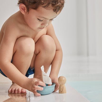 PlanToys Segelboot Badewannenspielzeug - Heldenspielzeug