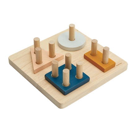 PlanToys Sortierbrett GEO Formen - Heldenspielzeug
