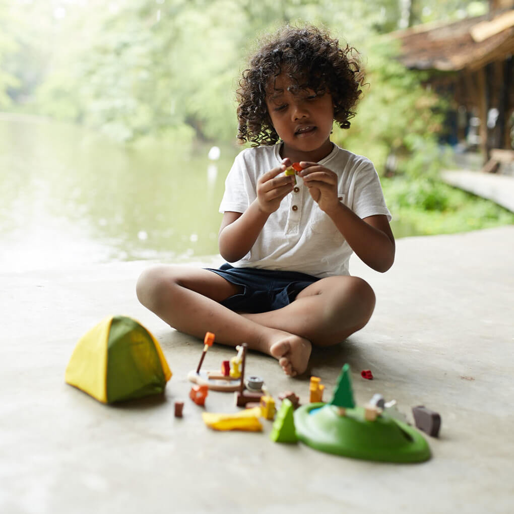 PlanToys Spielwelt Camping Set - Heldenspielzeug
